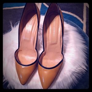 Classy nude pumps Sigerson Morrison!